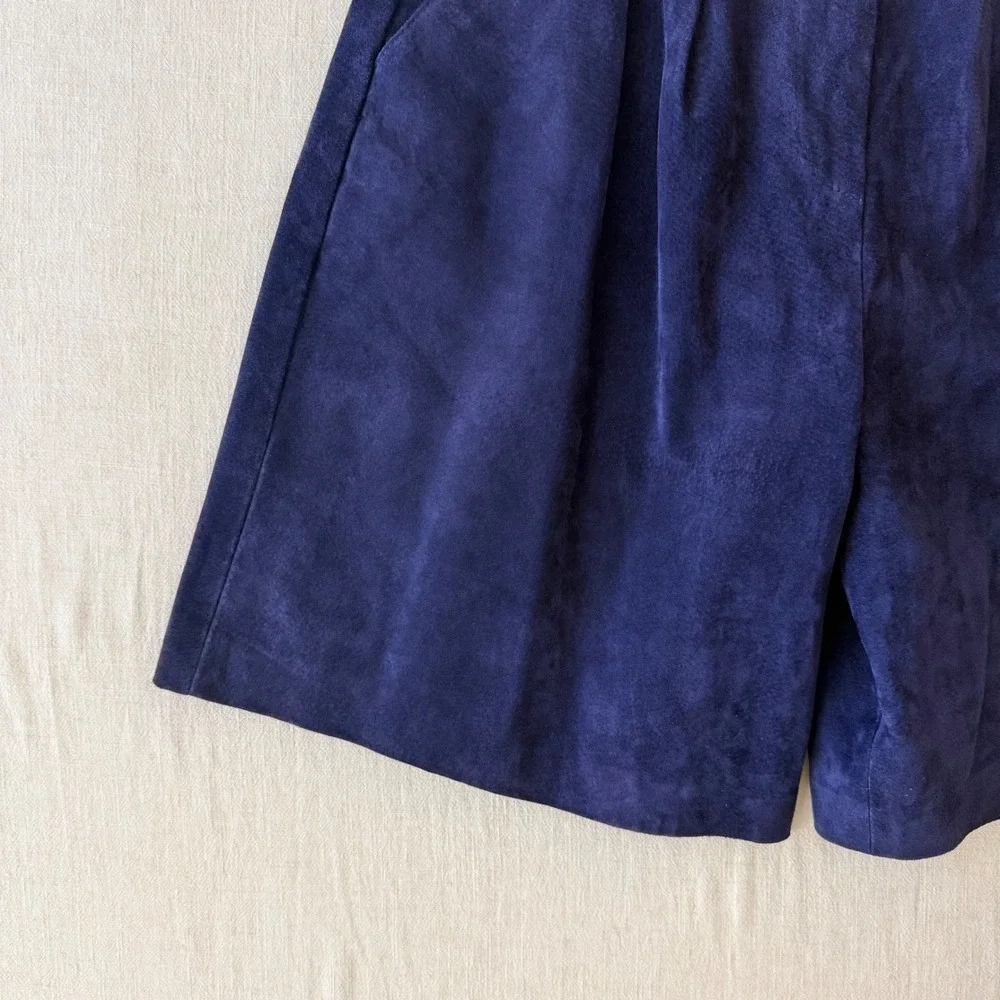 Kenar Vintage 90s High Waisted Suede Leather Pleated Shorts Women 4 Navy Blue